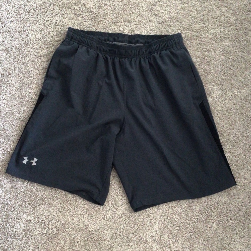 Under Armour grey shorts